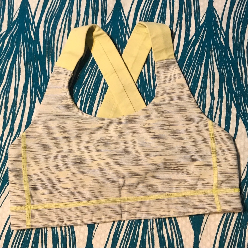 Lululemon sports bra